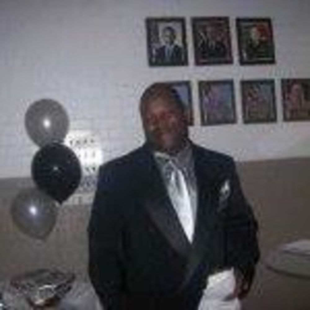 Meet your Posher, Kenneth